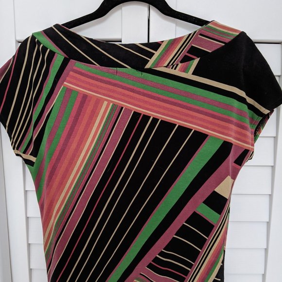 Monsoon geometric top size 4 (small) - Picture 4 of 4
